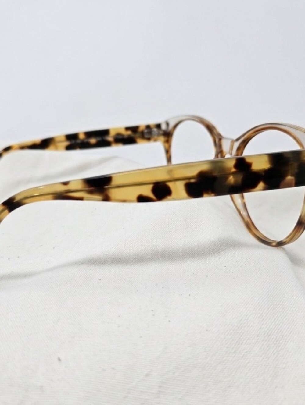Tortoiseshell Round Women's Eyeglass Frames - Unbranded - Picture 2 of 4